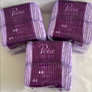 Poise Daily Liners Long Lenght Fresh Protection Lot of 3 X 44